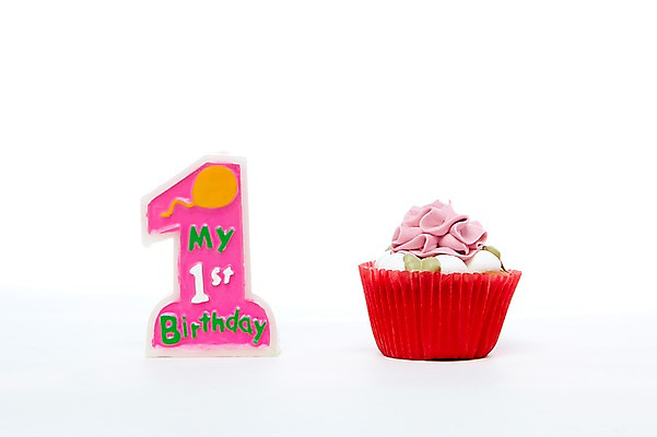 포토 JPG 스튜디오촬영 1 기념일 음식 빵 디저트 실내 누끼 이벤트 사람없음 장식 숫자 케이크 생일 컵케이크 오브젝트 제빵 아라비아숫자 돌잔치 첫돌 국내포토 문자 내부 제과제빵 돌_생일 파일형식