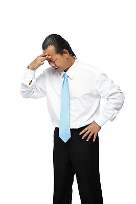 포토 JPG 스튜디오촬영 외국인 해외기획촬영 직업 라이프스타일 2012년태국 할아버지 노년 남자 감정 허리손 포즈 비즈니스 사업가 모션 스트레스 실내 한명 서기 누끼 사람 동양인 정장 앞모습 비즈니스라이프 실버라이프 직장인 비즈니스맨 괴짜 찡그림 60대 괴로움 두통 남자만 남자한명만 노인만 노인남자만 노인남자한명만 국내포토 1 옷 뷰포인트 컨셉 표정 인종 성인 내부 생활 질병 성인만 파일형식