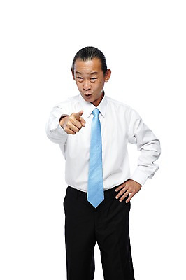 포토 JPG 스튜디오촬영 외국인 해외기획촬영 직업 라이프스타일 2012년태국 할아버지 노년 남자 허리손 포즈 비즈니스 사업가 모션 실내 한명 서기 누끼 사람 동양인 정장 손짓 앞모습 비즈니스라이프 실버라이프 가리킴 직장인 비즈니스맨 괴짜 60대 지시 남자만 남자한명만 노인만 노인남자만 노인남자한명만 국내포토 1 옷 뷰포인트 컨셉 인종 성인 내부 생활 성인만 파일형식