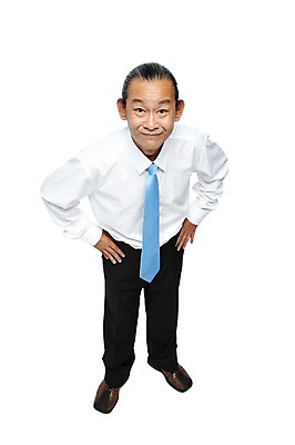 포토 JPG 스튜디오촬영 전신 외국인 해외기획촬영 직업 라이프스타일 2012년태국 할아버지 노년 남자 허리손 포즈 비즈니스 사업가 실내 한명 서기 미소 웃음 누끼 사람 동양인 정장 앞모습 비즈니스라이프 실버라이프 하이앵글 직장인 비즈니스맨 괴짜 60대 남자만 남자한명만 노인만 노인남자만 노인남자한명만 국내포토 1 옷 뷰포인트 컨셉 모션 표정 인종 성인 내부 생활 성인만 파일형식