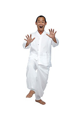 포토 JPG 스튜디오촬영 전신 외국인 해외기획촬영 전통 라이프스타일 2012년태국 할아버지 노년 남자 포즈 모션 맨발 실내 한명 서기 누끼 사람 동양인 손짓 앞모습 실버라이프 놀람 표현 유머 괴짜 60대 전통의상 모시 모시옷 남자만 남자한명만 노인만 노인남자만 노인남자한명만 국내포토 1 옷 감정 뷰포인트 컨셉 발 표정 인종 성인 내부 생활 직물 성인만 파일형식