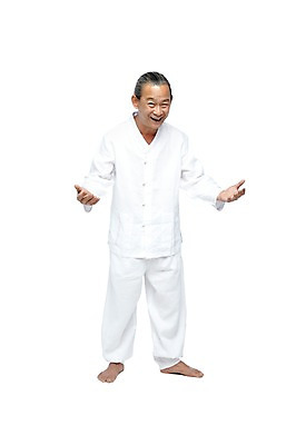 포토 JPG 스튜디오촬영 전신 외국인 해외기획촬영 전통 라이프스타일 2012년태국 할아버지 노년 남자 포즈 모션 맨발 실내 한명 서기 미소 웃음 누끼 사람 동양인 손짓 앞모습 실버라이프 괴짜 60대 전통의상 모시 모시옷 남자만 남자한명만 노인만 노인남자만 노인남자한명만 국내포토 1 옷 뷰포인트 컨셉 발 표정 인종 성인 내부 생활 직물 성인만 파일형식