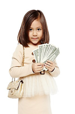 포토 JPG 스튜디오촬영 외국인 해외기획촬영 라이프스타일 2012년태국 원피스 여자 어린이라이프 어린이 지폐 돈 가방 비즈니스 성공 실내 한명 서기 들기 누끼 사람 정장 소녀 앞모습 금융 경제 치마 귀여움 유치원 유치원생 핸드백 비즈니스우먼 체험 자신감 부 키즈비즈니스 여자만 여자한명만 어린이만 소녀만 소녀한명만 국내포토 1 잡화 옷 교육 감정 뷰포인트 컨셉 모션 하의 인종 내부 생활 직장인 재산 파일형식