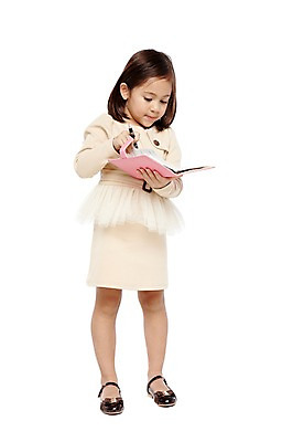 포토 JPG 스튜디오촬영 전신 외국인 해외기획촬영 라이프스타일 응시 2012년태국 원피스 여자 어린이라이프 어린이 구두 비즈니스 실내 한명 서기 들기 누끼 사람 정장 소녀 앞모습 치마 펜 귀여움 다이어리 유치원 유치원생 기록 업무 비즈니스우먼 체험 자신감 작업실 키즈비즈니스 여자만 여자한명만 어린이만 소녀만 소녀한명만 국내포토 1 시선 옷 교육 감정 뷰포인트 신발 컨셉 모션 하의 인종 내부 생활 필기구 사무용품 작업 직장인 파일형식