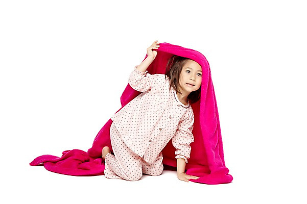 포토 JPG 스튜디오촬영 전신 외국인 해외기획촬영 라이프스타일 응시 2012년태국 여자 어린이라이프 여유 어린이 놀이 실내 한명 누끼 사람 앉기 소녀 앞모습 귀여움 유치원 유치원생 이불 잠옷 무릎꿇기 담요 파자마파티 여자만 여자한명만 어린이만 소녀만 소녀한명만 국내포토 1 시선 옷 교육 감정 뷰포인트 컨셉 침구 모션 인종 내부 생활 파티 파일형식