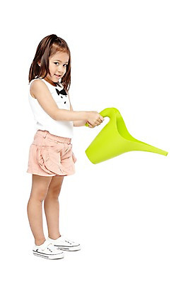 포토 JPG 스튜디오촬영 전신 외국인 해외기획촬영 라이프스타일 2012년태국 여자 어린이라이프 어린이 운동화 반바지 놀이 실내 한명 서기 미소 웃음 들기 누끼 사람 소녀 옆모습 귀여움 유치원 유치원생 물뿌리개 즐거움 물주기 원예 여자만 여자한명만 어린이만 소녀만 소녀한명만 국내포토 1 교육 감정 뷰포인트 신발 컨셉 바지 모션 표정 인종 취미 내부 생활 파일형식