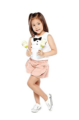 포토 JPG 스튜디오촬영 전신 외국인 해외기획촬영 라이프스타일 2012년태국 여자 어린이라이프 어린이 악기 음악 포즈 운동화 연주 반바지 놀이 실내 한명 서기 미소 웃음 들기 누끼 사람 소녀 앞모습 귀여움 유치원 유치원생 즐거움 마라카스 여자만 여자한명만 어린이만 소녀만 소녀한명만 국내포토 1 교육 감정 뷰포인트 신발 컨셉 바지 모션 문화예술 타악기 표정 인종 내부 생활 파일형식