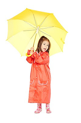 포토 JPG 스튜디오촬영 전신 외국인 해외기획촬영 라이프스타일 2012년태국 잡화 계절 여자 어린이라이프 어린이 우산 날씨 실내 장화 한명 서기 미소 웃음 들기 누끼 사람 소녀 앞모습 여름 귀여움 유치원 유치원생 비 우비 장마 여자만 여자한명만 어린이만 소녀만 소녀한명만 국내포토 자연요소 1 옷 교육 뷰포인트 신발 컨셉 모션 표정 인종 내부 생활 비_날씨 파일형식