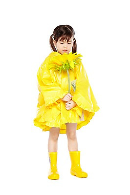 포토 JPG 스튜디오촬영 전신 외국인 식물 해외기획촬영 라이프스타일 2012년태국 계절 여자 꽃 어린이라이프 어린이 날씨 해바라기 실내 장화 한명 서기 들기 누끼 사람 소녀 앞모습 여름 귀여움 유치원 유치원생 비 우비 장마 여자만 여자한명만 어린이만 소녀만 소녀한명만 국내포토 자연요소 1 옷 교육 뷰포인트 신발 컨셉 모션 인종 내부 생활 비_날씨 파일형식