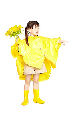 포토 JPG 스튜디오촬영 전신 외국인 식물 해외기획촬영 라이프스타일 응시 2012년태국 계절 여자 꽃 어린이라이프 어린이 날씨 해바라기 실내 장화 한명 서기 들기 누끼 사람 손짓 소녀 앞모습 여름 귀여움 유치원 유치원생 가리킴 비 우비 장마 여자만 여자한명만 어린이만 소녀만 소녀한명만 국내포토 자연요소 1 시선 옷 교육 뷰포인트 신발 컨셉 모션 인종 내부 생활 비_날씨 파일형식