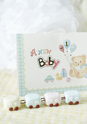 포토 JPG 스튜디오촬영 알파벳 영어 잡화 생활용품 공 자동차 오리 실내 사람없음 선물상자 장난감 놀이용품 곰인형 아기용품 기차 아기 오브젝트 점토 풍선 점토공예 국내포토 카드프레임 문자 인형 육상교통 조류 대중교통 프레임 선물 사람 내부 상자 공예 파일형식