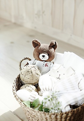 포토 JPG 스튜디오촬영 잡화 옷 꽃 인형 생활용품 상의 실내 근접촬영 사람없음 아웃포커스 장식 장난감 바구니 놀이용품 곰인형 아기용품 실 오브젝트 니트 기저귀 실타래 딸랑이 유아복 실뭉치 아기모자 천기저귀 국내포토 식물 모자_잡화 뷰포인트 촬영기법 내부 파일형식