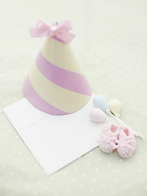 포토 JPG 스튜디오촬영 모자 잡화 리본 생활용품 봉투 편지봉투 양말 실내 사람없음 장난감 놀이용품 고깔모자 아기용품 오브젝트 점토 풍선 점토공예 아기양말 국내포토 모자_잡화 내부 공예 편지 파일형식