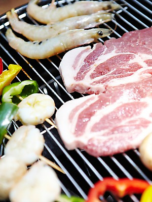 포토 JPG 주간 음식 여행 피망 휴식 새우 육류 요리 근접촬영 사람없음 야외 아웃포커스 버섯 캠핑 꼬치 그릴 바비큐 구이 상쾌 취사 생새우 국내포토 자연요소 감정 뷰포인트 컨셉 채소 식재료 주방용품 레저 어패류 촬영기법 갑각류 요리중 파일형식