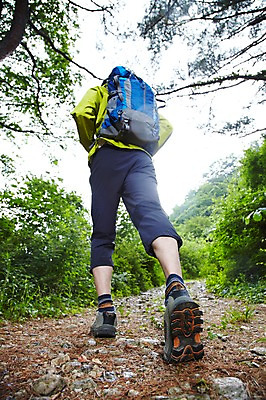 포토 JPG 주간 전신 나무 식물 라이프스타일 남자 로우앵글 가방 배낭 레저 아웃도어 한명 사람 동양인 성인 취미 야외 뒷모습 30대 걷기 등산 트래킹 한국인 목표 숲속 숲 등산복 상쾌 등산화 숲길 산길 등산로 남자만 남자한명만 성인남자만 성인한명만 성인남자한명만 장년만 장년남자만 장년남자한명만 성인만 국내포토 자연요소 1 잡화 옷 감정 길 뷰포인트 신발 컨셉 모션 인종 생활 장년 등산용품 파일형식