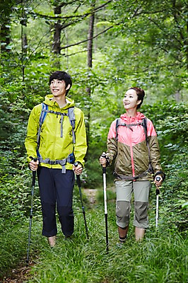 포토 JPG 주간 나무 식물 라이프스타일 커플 응시 여자 남자 커플라이프 가방 배낭 지팡이 레저 아웃도어 미소 웃음 들기 사람 동양인 성인 취미 야외 두명 앞모습 아웃포커스 30대 걷기 등산 트래킹 한국인 막대기 목표 숲속 숲 등산복 상쾌 장년만 성인만 국내포토 자연요소 시선 잡화 옷 감정 뷰포인트 컨셉 관계 모션 촬영기법 표정 인종 생활 장년 파일형식