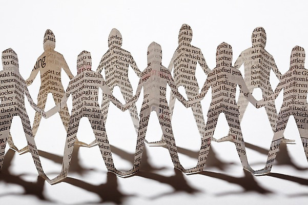 포토 JPG 스튜디오촬영 모양 문자 영어 종이 선 인형 백그라운드 컨셉 비즈니스 사람모양 실내 그림자 사람없음 모형 손잡기 피규어 직장인 신문 페이퍼아트 종이공예 종이접기 종이팝업 영자신문 종이인형 국내포토 직업 모션 내부 간행물 미니어처 뉴스 공예 접기 파일형식