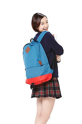 포토 JPG 스튜디오촬영 외국인 해외기획촬영 학생 라이프스타일 2012년태국 여학생 여자 교육 교복 가방 배낭 청소년 여고생 고등학생 교재 책가방 실내 한명 서기 미소 웃음 들기 누끼 사람 동양인 옆모습 10대 책 스쿨라이프 십대라이프스타일 여자만 여자한명만 십대만 십대여자만 십대여자한명만 국내포토 1 잡화 옷 뷰포인트 학교 모션 표정 인종 내부 생활 파일형식