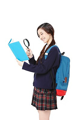 포토 JPG 스튜디오촬영 외국인 해외기획촬영 학생 라이프스타일 긴머리 응시 2012년태국 여학생 여자 교육 교복 가방 배낭 청소년 양갈래머리 여고생 고등학생 돋보기 교재 책가방 실내 한명 서기 미소 웃음 들기 누끼 사람 동양인 옆모습 10대 책 스쿨라이프 십대라이프스타일 관찰 여자만 여자한명만 십대만 십대여자만 십대여자한명만 국내포토 1 헤어스타일 시선 잡화 옷 뷰포인트 학교 모션 표정 인종 내부 생활 파일형식