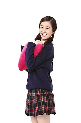 포토 JPG 스튜디오촬영 외국인 해외기획촬영 학생 라이프스타일 긴머리 2012년태국 여학생 여자 교복 쿠션 청소년 양갈래머리 여고생 고등학생 실내 선물 한명 서기 미소 웃음 들기 누끼 사람 동양인 옆모습 10대 스쿨라이프 십대라이프스타일 하트 하트쿠션 여자만 여자한명만 십대만 십대여자만 십대여자한명만 국내포토 모양 1 헤어스타일 옷 뷰포인트 학교 모션 표정 인종 내부 생활 파일형식
