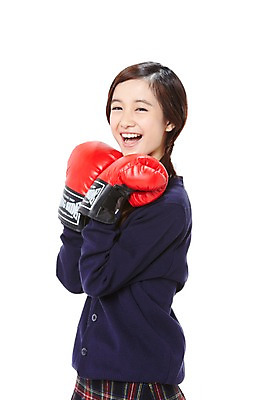 포토 JPG 스튜디오촬영 외국인 해외기획촬영 학생 라이프스타일 2012년태국 여학생 여자 교복 스포츠 포즈 모션 청소년 여고생 고등학생 실내 한명 미소 웃음 누끼 사람 동양인 상반신 옆모습 10대 운동 십대라이프스타일 권투 글러브 글로브 권투글러브 목표 열정 여자만 여자한명만 십대만 십대여자만 십대여자한명만 국내포토 1 옷 감정 스포츠용품 뷰포인트 장갑 컨셉 표정 건강 인종 내부 생활 격투기 파일형식