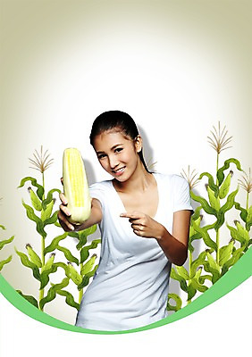 PSD 외국인 편집이미지 우먼라이프 라이프스타일 웰빙 여자 음식 포즈 채소 곡류 안내 옥수수 한명 미소 웃음 들기 사람 동양인 상반신 20대 성인 앞모습 농작물 가리킴 유기농 옥수수밭 여자만 여자한명만 성인여자만 청년만 청년여자만 성인한명만 청년여자한명만 성인여자한명만 성인만 이미지편집 1 뷰포인트 밭 농업 모션 표정 인종 손짓 청년 생활 파일형식