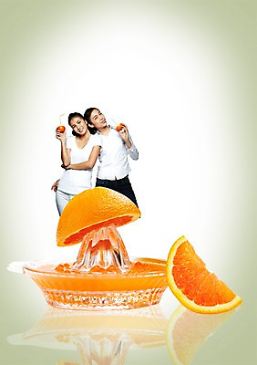 PSD 외국인 편집이미지 우먼라이프 라이프스타일 웰빙 여자 음료 음식 조각 오렌지 과일 단면 빨대 한명 서기 미소 웃음 들기 사람 동양인 상반신 20대 성인 기댐 주스 과일주스 오렌지주스 먹기 즙 유기농 슬라이스 꽂음 과즙 과즙기 여자만 여자한명만 성인여자만 청년만 청년여자만 성인한명만 청년여자한명만 성인여자한명만 성인만 이미지편집 1 모션 표정 인종 청년 생활 파일형식