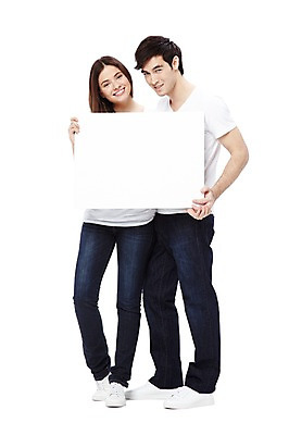 포토 JPG 스튜디오촬영 전신 서양인 외국인 백인 해외기획촬영 라이프스타일 배너 커플 2012년태국 여자 남자 커플라이프 포즈 사각프레임 광고판 실내 서기 미소 웃음 들기 누끼 사람 20대 성인 두명 앞모습 캐주얼 반팔티셔츠 청바지 알림 커플룩 청년만 성인만 국내포토 옷 뷰포인트 티셔츠 바지 관계 모션 프레임 알림판 표정 인종 청년 내부 생활 사각형 판 파일형식