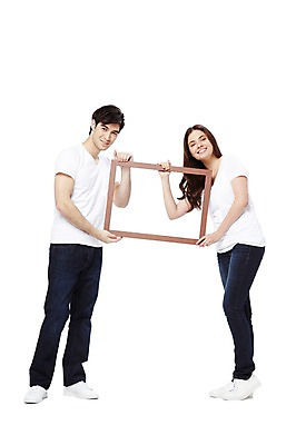 포토 JPG 스튜디오촬영 전신 서양인 외국인 백인 해외기획촬영 라이프스타일 커플 2012년태국 여자 남자 커플라이프 포즈 프레임 실내 액자틀 틀 서기 미소 웃음 들기 누끼 사람 20대 성인 두명 앞모습 캐주얼 반팔티셔츠 청바지 커플룩 사진틀 청년만 성인만 국내포토 옷 뷰포인트 액자 티셔츠 바지 관계 모션 표정 인종 청년 내부 생활 파일형식