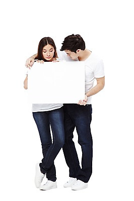 포토 JPG 스튜디오촬영 전신 서양인 외국인 백인 해외기획촬영 라이프스타일 배너 커플 응시 2012년태국 여자 남자 커플라이프 포즈 사각프레임 광고판 실내 서기 들기 누끼 사람 20대 성인 두명 앞모습 캐주얼 반팔티셔츠 청바지 알림 커플룩 청년만 성인만 국내포토 시선 옷 뷰포인트 티셔츠 바지 관계 모션 프레임 알림판 인종 청년 내부 생활 사각형 판 파일형식