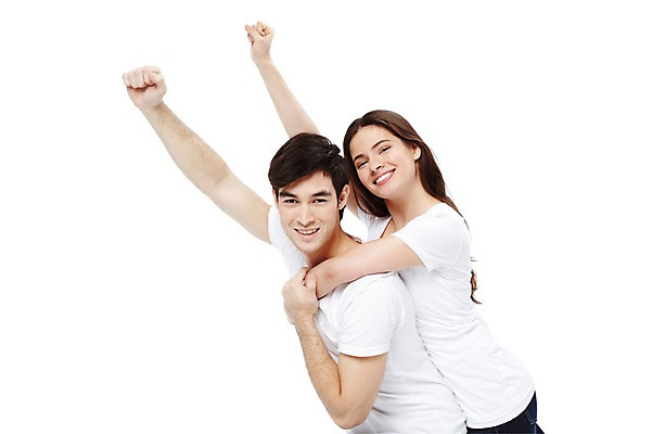 포토 JPG 스튜디오촬영 서양인 외국인 백인 해외기획촬영 라이프스타일 커플 2012년태국 여자 남자 커플라이프 포즈 모션 실내 미소 웃음 누끼 사람 상반신 20대 성인 두명 옆모습 캐주얼 손들기 반팔티셔츠 커플룩 업기 청년만 성인만 국내포토 옷 뷰포인트 티셔츠 관계 표정 인종 청년 내부 생활 파일형식