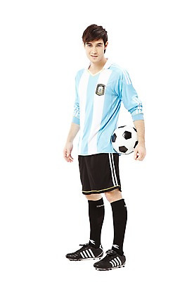 포토 JPG 스튜디오촬영 전신 서양인 외국인 백인 해외기획촬영 라이프스타일 2012년태국 남자 스포츠 유니폼 축구공 공 실내 한명 서기 미소 웃음 들기 누끼 사람 20대 성인 옆모습 운동복 운동 구기 미식축구 축구 자신감 니삭스 열정 축구복 축구화 남자만 남자한명만 성인남자만 청년만 청년남자만 청년남자한명만 성인한명만 성인남자한명만 성인만 국내포토 1 옷 감정 뷰포인트 운동화 축구용품 모션 양말 표정 건강 인종 청년 내부 생활 파일형식 스포츠용품 신발 오브젝트