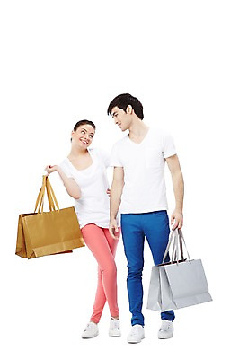 포토 JPG 스튜디오촬영 전신 서양인 외국인 백인 해외기획촬영 라이프스타일 커플 2012년태국 여자 남자 행복 커플라이프 실내 서기 미소 웃음 들기 누끼 사람 이벤트 20대 성인 두명 캐주얼 쇼핑 장보기 쇼핑백 마주보기 커플룩 청년만 성인만 국내포토 옷 감정 가방 관계 모션 표정 인종 청년 내부 생활 파일형식