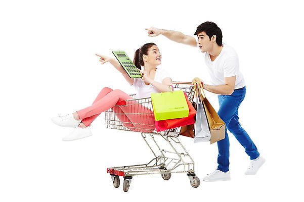 포토 JPG 스튜디오촬영 전신 서양인 외국인 백인 해외기획촬영 라이프스타일 커플 2012년태국 여자 남자 행복 커플라이프 실내 서기 미소 웃음 들기 누끼 사람 앉기 손짓 이벤트 20대 성인 두명 옆모습 캐주얼 쇼핑 장보기 쇼핑백 카트 쇼핑카 수레 전자계산기 계산기 가리킴 계산 커플룩 청년만 성인만 국내포토 옷 감정 뷰포인트 가방 관계 모션 문구용품 표정 인종 청년 내부 생활 장비 파일형식