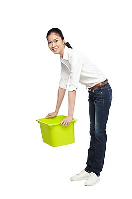 포토 JPG 스튜디오촬영 전신 외국인 해외기획촬영 라이프스타일 2012년태국 여자 캠페인 포즈 자연 실내 숙이기 한명 서기 미소 웃음 들기 누끼 사람 동양인 20대 성인 옆모습 캐주얼 자연보호 환경 그린캠페인 재활용 청바지 보호 환경보전 에코 친환경 분리수거 분리수거함 여자만 여자한명만 성인여자만 청년만 청년여자만 성인한명만 청년여자한명만 성인여자한명만 성인만 그린슈머 국내포토 1 옷 뷰포인트 컨셉 바지 모션 표정 인종 청년 내부 생활 사회이슈 생태계 수거함 파일형식