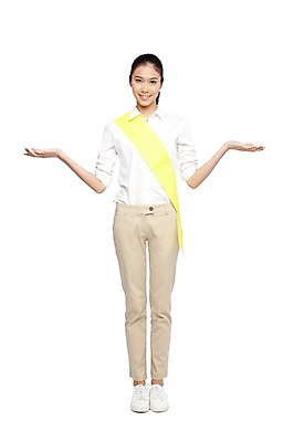 포토 JPG 스튜디오촬영 전신 외국인 해외기획촬영 라이프스타일 2012년태국 여자 캠페인 포즈 모션 안내 실내 한명 서기 미소 웃음 누끼 사람 동양인 손짓 20대 성인 앞모습 캐주얼 보호 선거 알림 환경보전 어깨띠 선거활동 여자만 여자한명만 성인여자만 청년만 청년여자만 성인한명만 청년여자한명만 성인여자한명만 성인만 국내포토 1 옷 뷰포인트 컨셉 표정 인종 청년 내부 생활 민주주의 사회이슈 파일형식