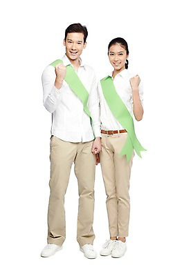 포토 JPG 스튜디오촬영 전신 외국인 해외기획촬영 라이프스타일 커플 2012년태국 여자 남자 캠페인 커플라이프 포즈 응원 모션 실내 서기 미소 웃음 누끼 사람 동양인 손짓 20대 성인 두명 앞모습 캐주얼 파이팅 주먹 보호 선거 알림 환경보전 어깨띠 선거활동 청년만 성인만 국내포토 옷 뷰포인트 컨셉 관계 표정 인종 청년 내부 생활 민주주의 사회이슈 파일형식