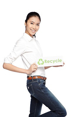 포토 JPG 스튜디오촬영 외국인 해외기획촬영 문자 라이프스타일 배너 영어 2012년태국 여자 캠페인 포즈 자연 사각프레임 광고판 실내 한명 서기 미소 웃음 들기 누끼 사람 동양인 20대 성인 옆모습 캐주얼 자연보호 환경 그린캠페인 재활용 청바지 보호 알림 심볼 환경보전 에코 친환경 분리수거 여자만 여자한명만 성인여자만 청년만 청년여자만 성인한명만 청년여자한명만 성인여자한명만 성인만 그린슈머 국내포토 1 옷 뷰포인트 컨셉 바지 모션 프레임 알림판 표정 인종 청년 내부 생활 사각형 사회이슈 생태계 판 파일형식