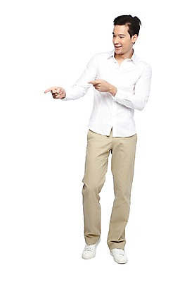 포토 JPG 스튜디오촬영 전신 외국인 해외기획촬영 라이프스타일 응시 2012년태국 남자 포즈 모션 실내 한명 서기 미소 웃음 누끼 사람 손짓 20대 성인 앞모습 캐주얼 가리킴 지시 남자만 남자한명만 성인남자만 청년만 청년남자만 청년남자한명만 성인한명만 성인남자한명만 성인만 국내포토 1 시선 옷 뷰포인트 표정 인종 청년 내부 생활 파일형식