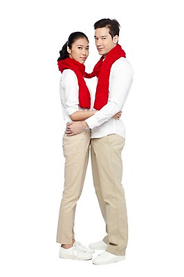 포토 JPG 스튜디오촬영 전신 외국인 해외기획촬영 라이프스타일 커플 2012년태국 여자 남자 커플라이프 포즈 안기 모션 포옹 실내 사랑 서기 누끼 사람 동양인 20대 성인 두명 옆모습 캐주얼 마주보기 목도리 청년만 성인만 국내포토 잡화 옷 감정 뷰포인트 관계 인종 청년 내부 생활 파일형식