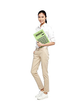 포토 JPG 스튜디오촬영 전신 외국인 해외기획촬영 라이프스타일 2012년태국 여자 비즈니스 실내 한명 서기 미소 웃음 들기 누끼 사람 동양인 20대 성인 옆모습 캐주얼 전자계산기 계산기 계산 여자만 여자한명만 성인여자만 청년만 청년여자만 성인한명만 청년여자한명만 성인여자한명만 성인만 국내포토 1 옷 뷰포인트 모션 문구용품 표정 인종 청년 내부 생활 장비 파일형식