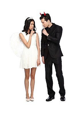 포토 JPG 스튜디오촬영 전신 외국인 해외기획촬영 라이프스타일 커플 2012년태국 원피스 여자 남자 커플라이프 포즈 날개 모션 왕관 천사 뿔 실내 서기 누끼 사람 동양인 정장 손짓 이벤트 20대 성인 두명 앞모습 마주보기 악마 비밀 쉿 조용 청년만 성인만 국내포토 옷 뷰포인트 컨셉 관계 인종 청년 내부 생활 파일형식