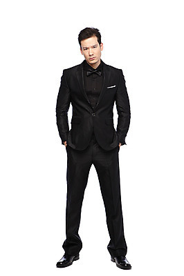 포토 JPG 스튜디오촬영 전신 외국인 해외기획촬영 라이프스타일 2012년태국 남자 포즈 실내 한명 서기 누끼 사람 정장 이벤트 20대 성인 앞모습 찡그림 악마 남자만 남자한명만 성인남자만 청년만 청년남자만 청년남자한명만 성인한명만 성인남자한명만 성인만 국내포토 1 옷 뷰포인트 모션 표정 인종 청년 내부 생활 파일형식