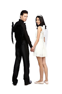 포토 JPG 스튜디오촬영 전신 외국인 해외기획촬영 라이프스타일 커플 2012년태국 원피스 여자 남자 커플라이프 포즈 날개 왕관 천사 실내 서기 미소 웃음 누끼 사람 동양인 정장 이벤트 20대 성인 두명 뒷모습 손잡기 뒤돌아보기 악마 청년만 성인만 국내포토 옷 뷰포인트 관계 모션 표정 인종 청년 내부 생활 파일형식