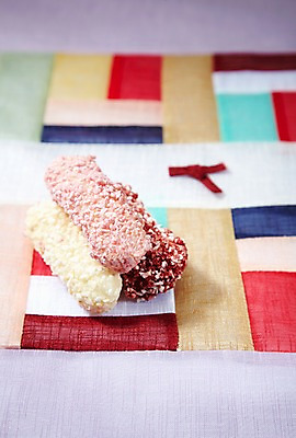 포토 JPG 스튜디오촬영 한국문화 한국전통 전통 명절 전통문화 음식 백그라운드 디저트 실내 근접촬영 사람없음 아웃포커스 과자 전통음식 식탁보 한과 조각보 전통다과 국내포토 동양문화 기념일 문화 뷰포인트 한국 촬영기법 내부 보자기_천 다과 파일형식