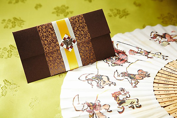 포토 JPG 스튜디오촬영 한국문화 한국전통 전통 명절 전통문화 백그라운드 무늬 봉투 편지봉투 전통소품 실내 사람없음 전통놀이 부채 풍물놀이 실크 편지 천 오브젝트 그림 상품권 국내포토 카드프레임 동양문화 기념일 문화 놀이 프레임 한국 국악 내부 직물 파일형식