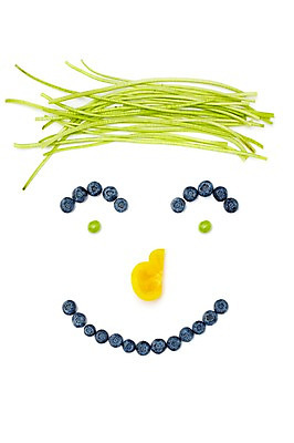 포토 JPG 스튜디오촬영 행복 음식 백그라운드 컨셉 채소 재료 파프리카 실내 표정 미소 웃음 사람없음 머리 기쁨 입 눈썹 코 완두콩 블루베리 고구마줄기 안구 국내포토 감정 얼굴 줄기 과일 콩 내부 신체부위 파일형식