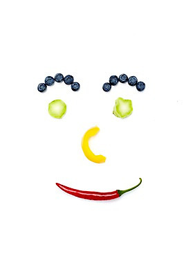 포토 JPG 스튜디오촬영 행복 음식 백그라운드 컨셉 채소 재료 고추 오이 파프리카 실내 표정 미소 웃음 사람없음 빨간색 기쁨 입 브로콜리 눈썹 코 블루베리 안구 국내포토 감정 얼굴 컬러 과일 내부 신체부위 파일형식