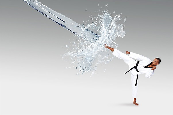 전신 PSD 서양인 외국인 편집 편집이미지 남자 스포츠 캠페인 흑인 도복 한명 서기 사람 성인 물 운동 물방울 비즈니스맨 킥 태권도 태권도복 물방울백그라운드 남자만 남자한명만 성인남자만 성인만 이미지편집 자연요소 1 옷 백그라운드 비즈니스 모션 건강 인종 격투기 직장인 파일형식