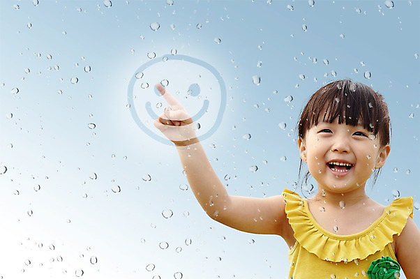 PSD 편집 편집이미지 여자 어린이 캠페인 한명 서기 미소 웃음 사람 동양인 손짓 소녀 상반신 물 한국인 검지손가락 물방울 가리킴 물방울백그라운드 여자만 여자한명만 어린이만 소녀만 소녀한명만 이미지편집 자연요소 1 백그라운드 손가락 모션 표정 인종 파일형식